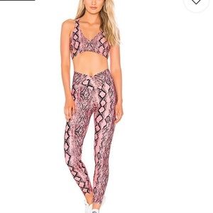 Beach Riot Cara Leggings in Snake S